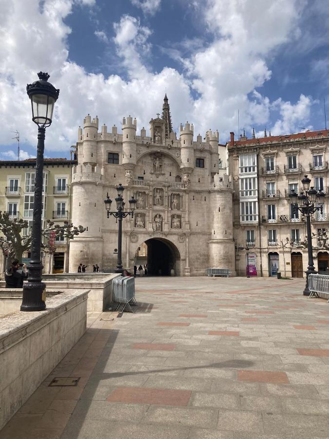 El Farolillo De La Catedral Vivienda De Uso Turistico Vut 9/251 Apartment Burgos Bagian luar foto